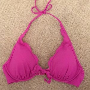 Victoria’s Secret 34C triangle ruffle bikini top